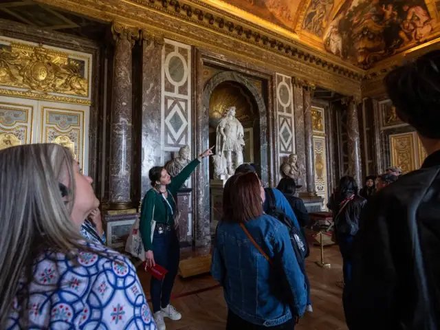 inside the palace of versailles